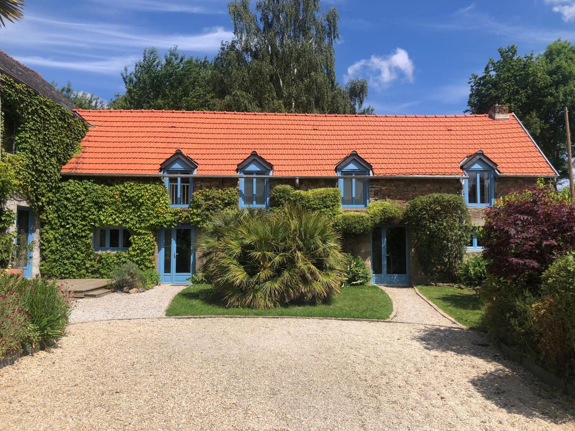 Gites De La Touche Aux Pourvoirs Combourg Exteriör bild