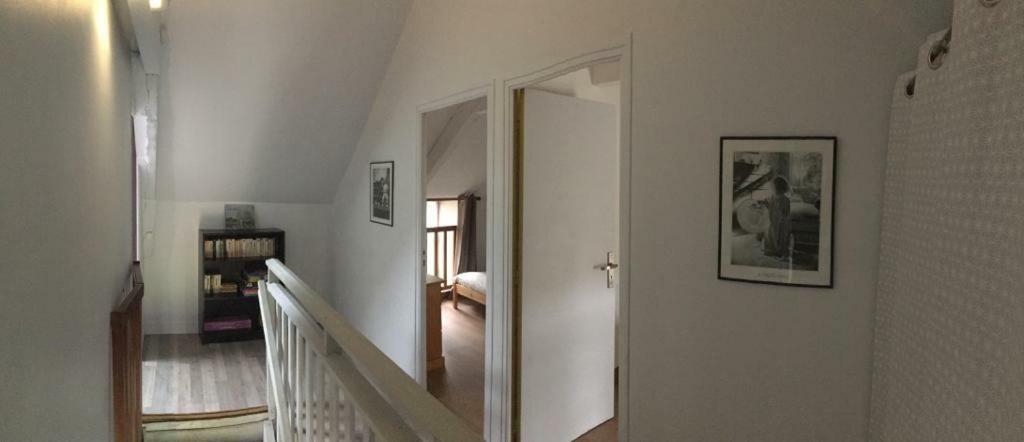 Gites De La Touche Aux Pourvoirs Combourg Exteriör bild