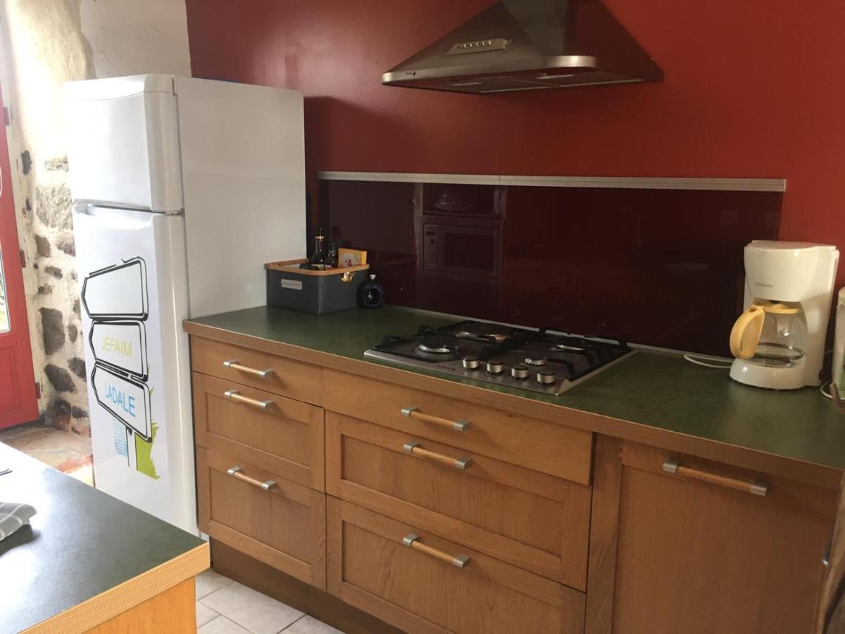 Gites De La Touche Aux Pourvoirs Combourg Exteriör bild